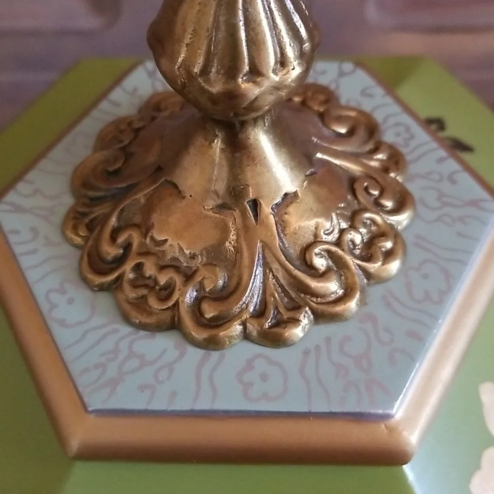 Raymond Waites for Toyo Decorative Footed Box